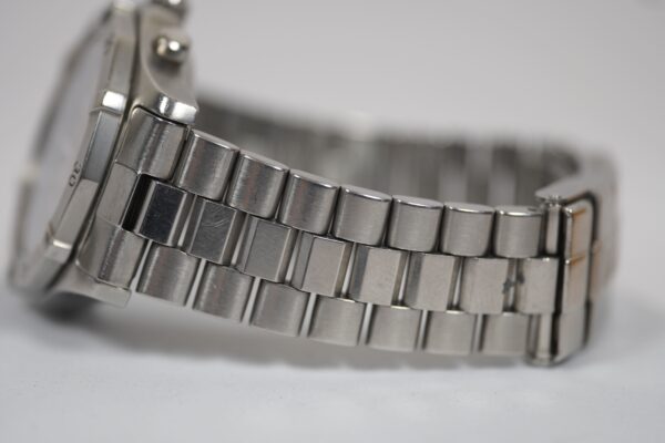 TAG Heuer 2000 – Image 10