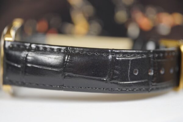 Universal Genève Gilt Shadow  566105 – Image 10