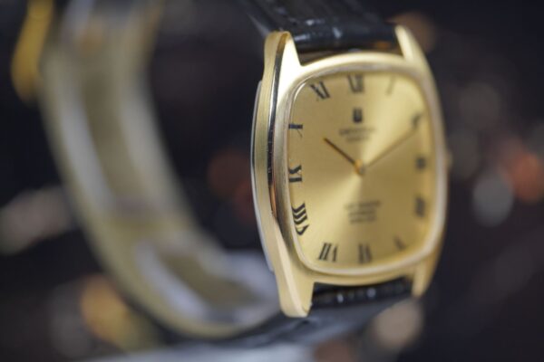 Universal Genève Gilt Shadow  566105 – Image 3