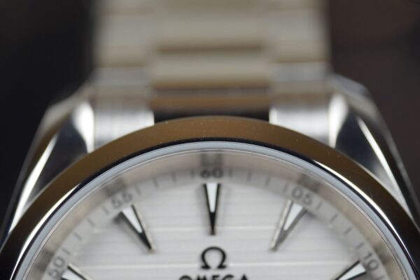 Omega Aqua Terra 220.10.38.20.02.001 – Image 10