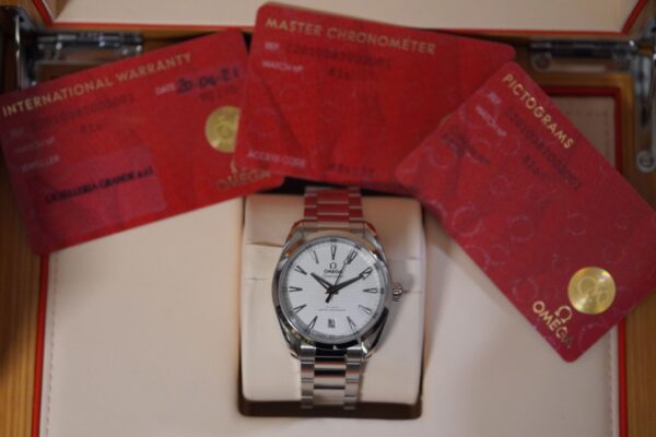 Omega Aqua Terra 220.10.38.20.02.001 – Image 3