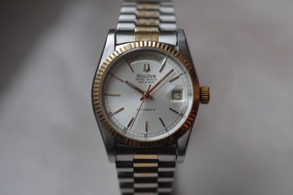 Bulova Super Seville 4413902