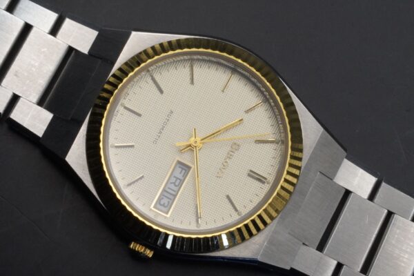 Bulova Oysterquartz 4433906 – Image 2