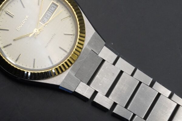 Bulova Oysterquartz 4433906 – Image 5