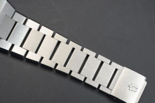 Bulova Overseas 4430134 – Image 6