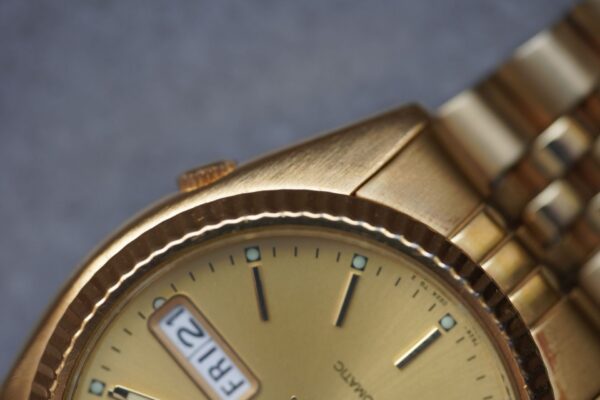 Seiko 5 SNXJ94 – Image 14