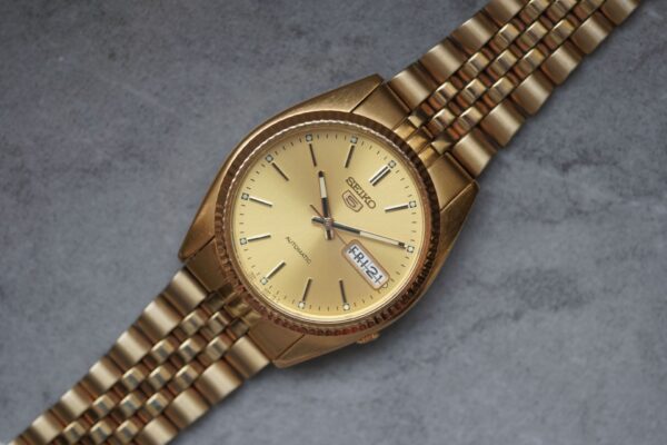 Seiko 5 SNXJ94 – Image 8
