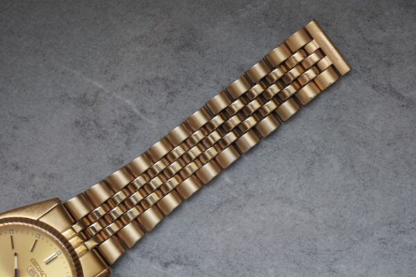 Seiko 5 SNXJ94 – Image 9