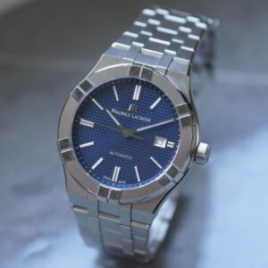 Maurice Lacroix Aikon AI6008-SS002-430-2