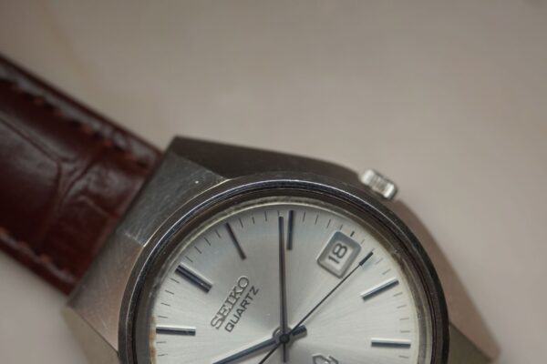 Seiko Quartz 3802-7020 – Image 13
