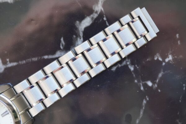 Grand Seiko Quartz SBGT035 – Image 8