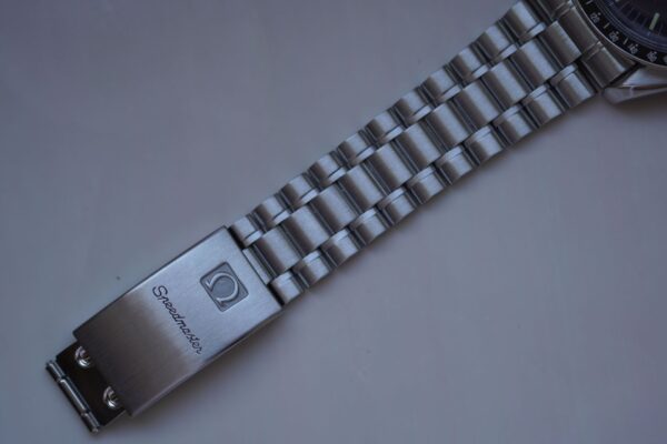Omega Speedmaster Apollo XI 3592.50 – Image 7