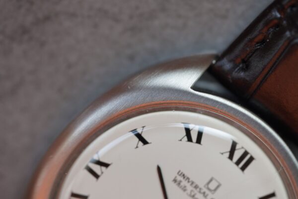 Universal Genève White Shadow Date 867102 – Image 10