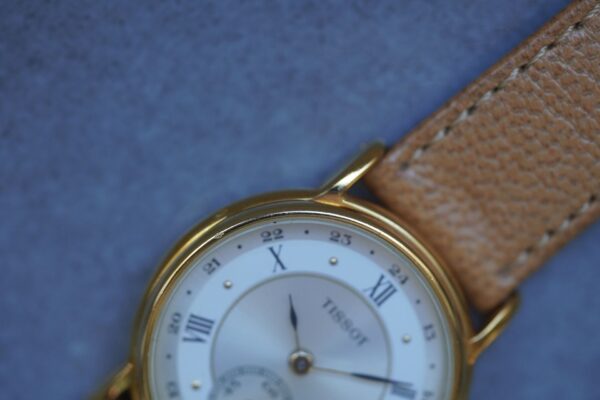 Tissot Quartz D147 – Image 12