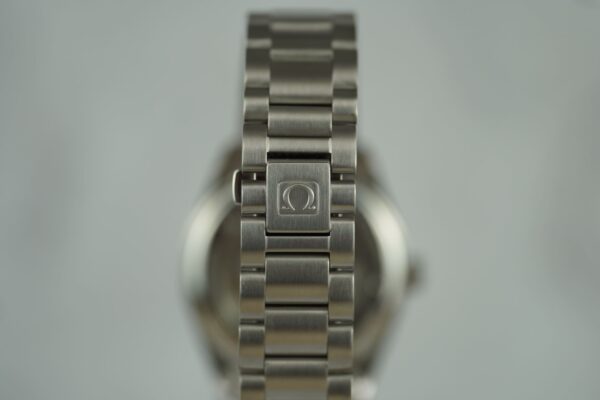 Omega Aqua Terra 2503.50.00 – Image 6
