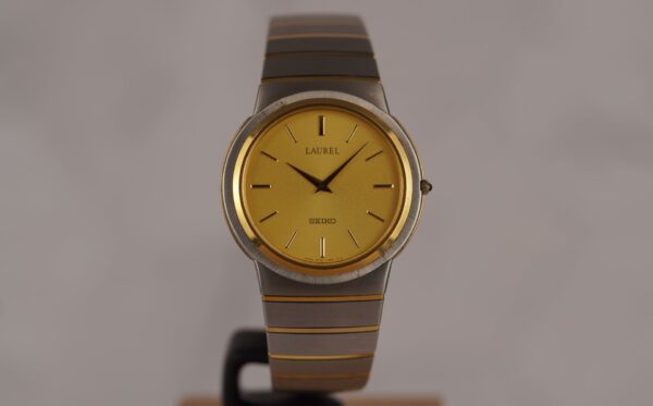 Seiko Laurel 2F50-0440