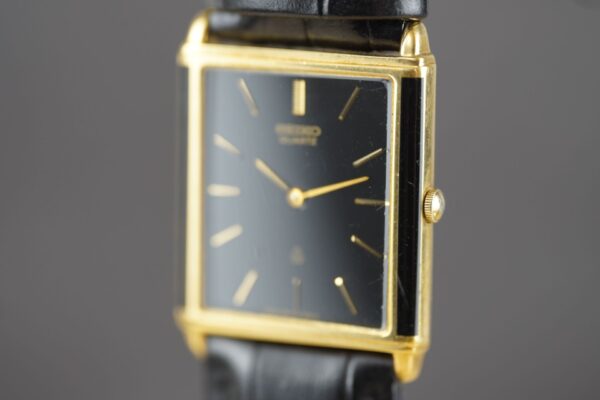 Seiko Quartz "Tank" 5930-5640 R – Image 8