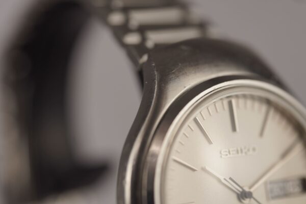 Seiko Quartz VFA 3823-7000 – Image 9