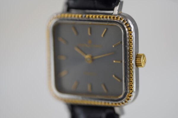 Universal Genève Quartz 643717 – Image 8