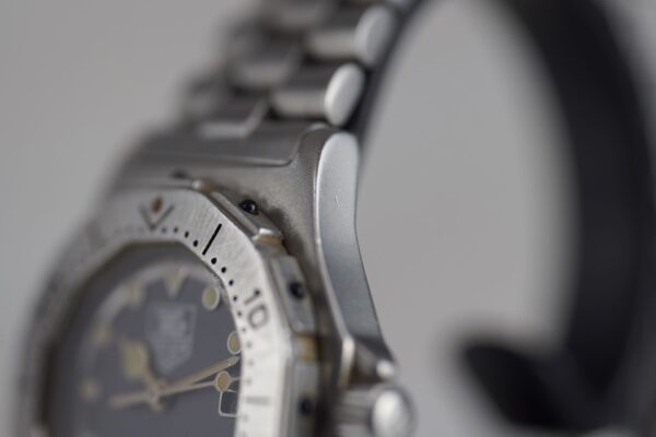 TAG Heuer Profesionnal 3000 932.215 – Image 7