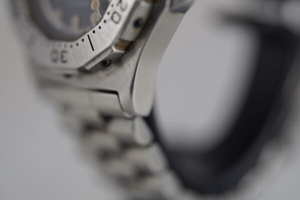 TAG Heuer Profesionnal 3000 932.215 – Image 8