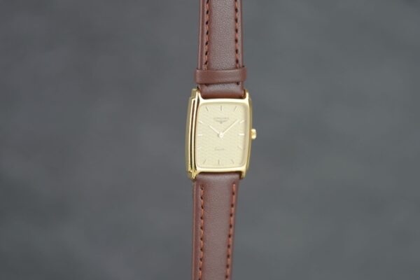 Longines Quartz "Tonneau" 153 7151 – Image 3