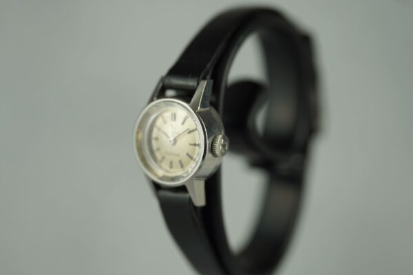 Omega Ladymatic "Saphette" 551.004 – Image 2