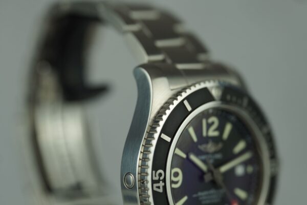 Breitling Superocean 44 A17367D71B1A1 – Image 10