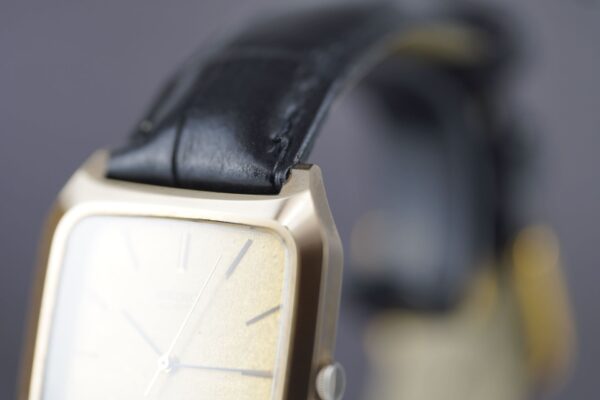 Seiko Quartz "Tank" 5931-5260 R – Image 7
