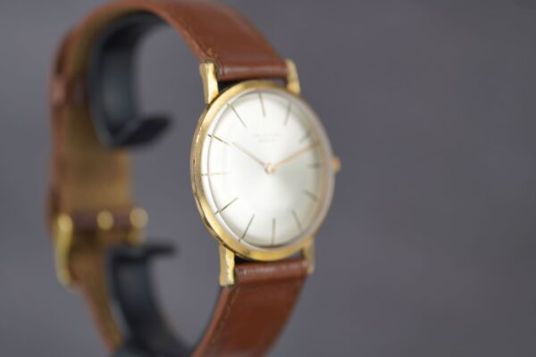 Universal Genève Mechanical 48201-2 – Image 4