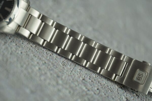 Grand Seiko Heritage Quartz SBGX061 – Image 13