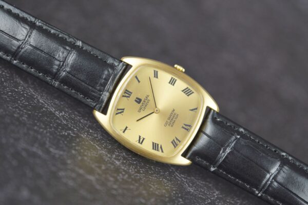 Universal Genève Gilt Shadow 566105 – Image 11