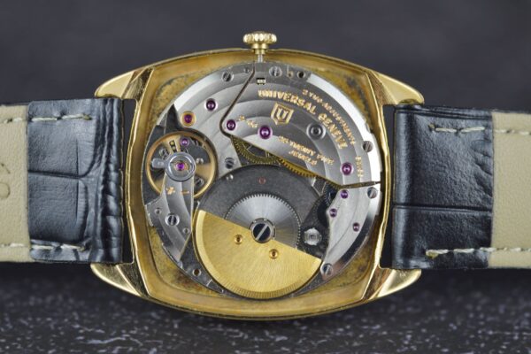 Universal Genève Gilt Shadow 566105 – Image 15