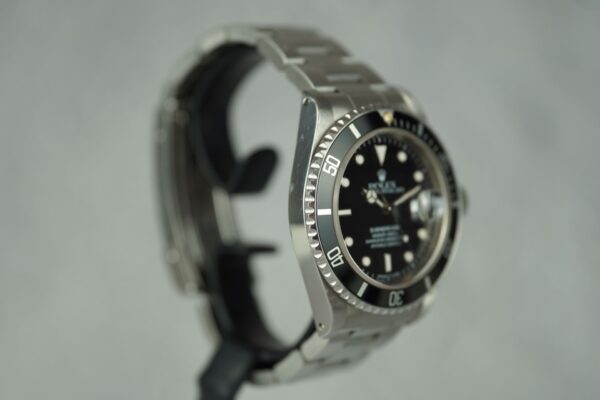 Rolex Submariner 16610 – Image 4