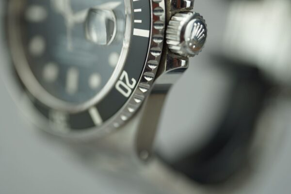 Rolex Submariner 16610 – Image 8