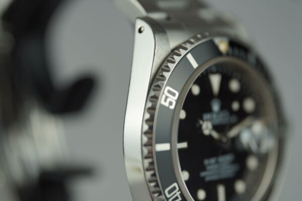 Rolex Submariner 16610 – Image 9