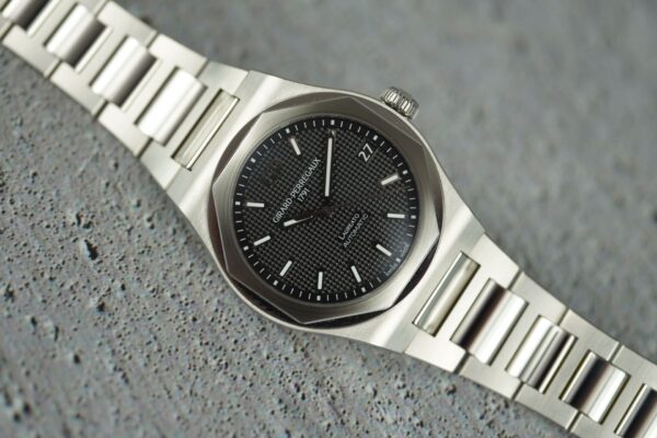 Girard Perregaux Lauréato 81010-11-634-11A