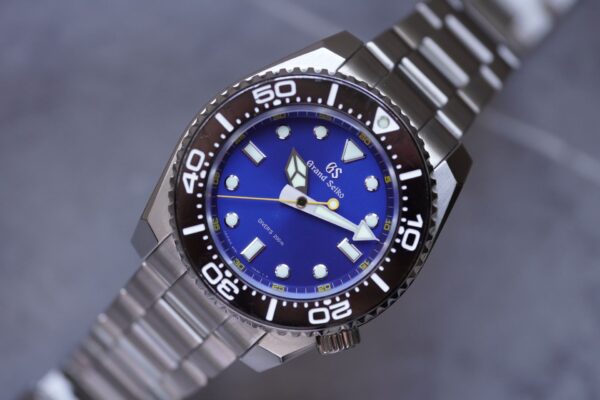 Grand Seiko Sport Collection SBGX337 – Image 6