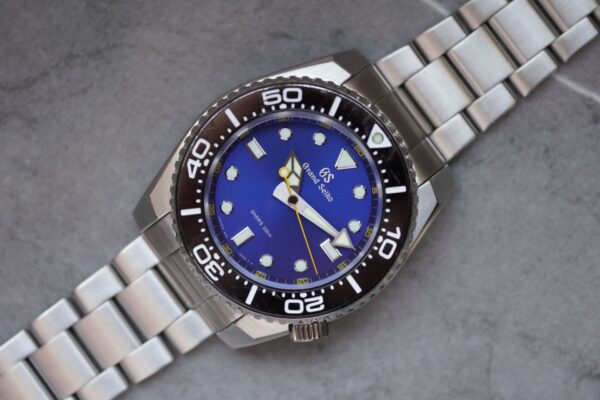 Grand Seiko Sport Collection SBGX337