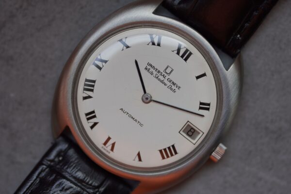 Universal Genève White Shadow Date 867102 – Image 9