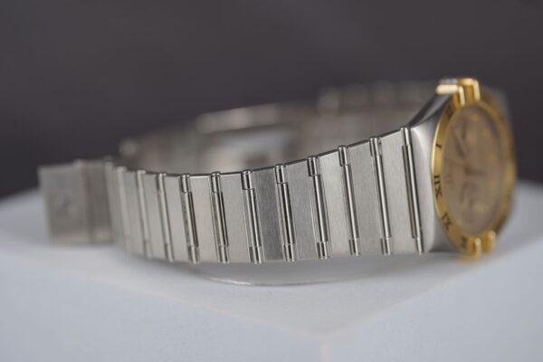 Omega Constellation 396.1070 – Image 13