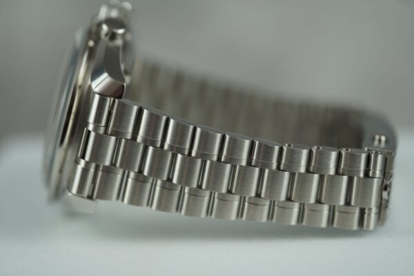 Omega Speedmaster Professional Moonwatch 310.30.42.50.01.001 – Image 11