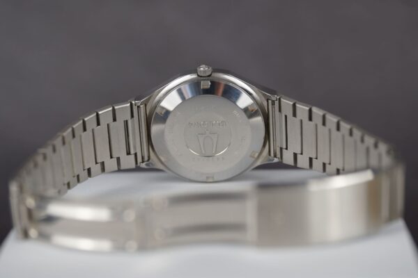Bulova "Overseas" 12092 – Image 14