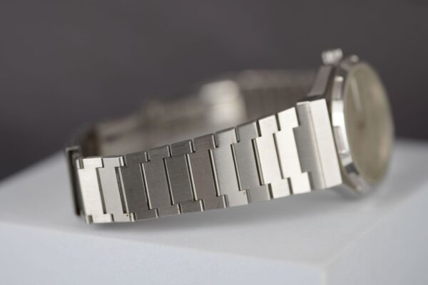 Bulova "Overseas" 12092 – Image 13