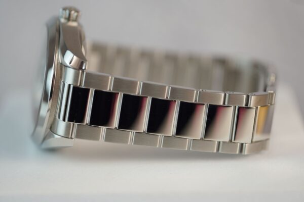 Omega Seamaster Aqua Terra 220.10.41.21.03.004 – Image 11