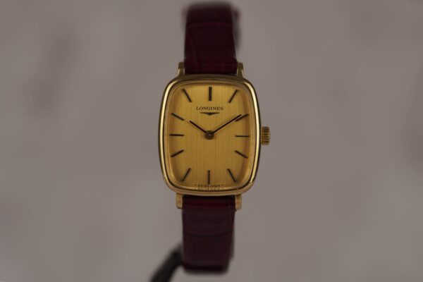 Longines Vintage "Tonneau" 805 1089