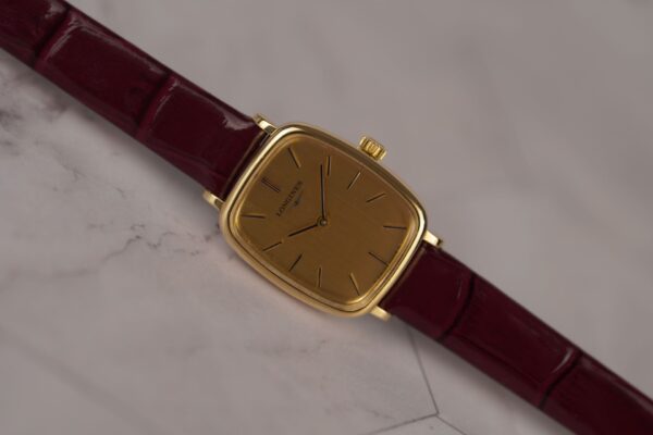 Longines Vintage "Tonneau" 805 1089 – Image 11
