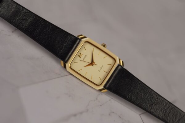 Seiko Exceline "Tank" 7321-6160 – Image 11