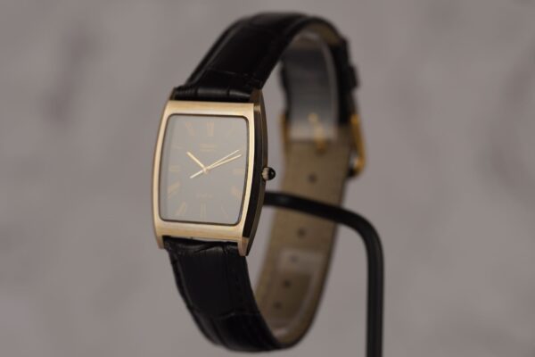 Seiko Dolce "Tonneau" 6030-5320 – Image 2