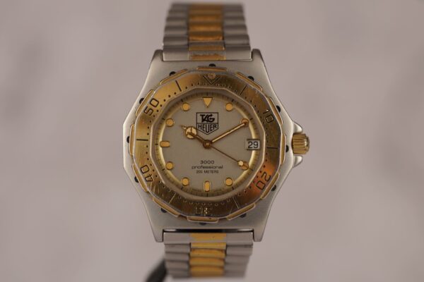 TAG Heuer Professional 3000 934.206